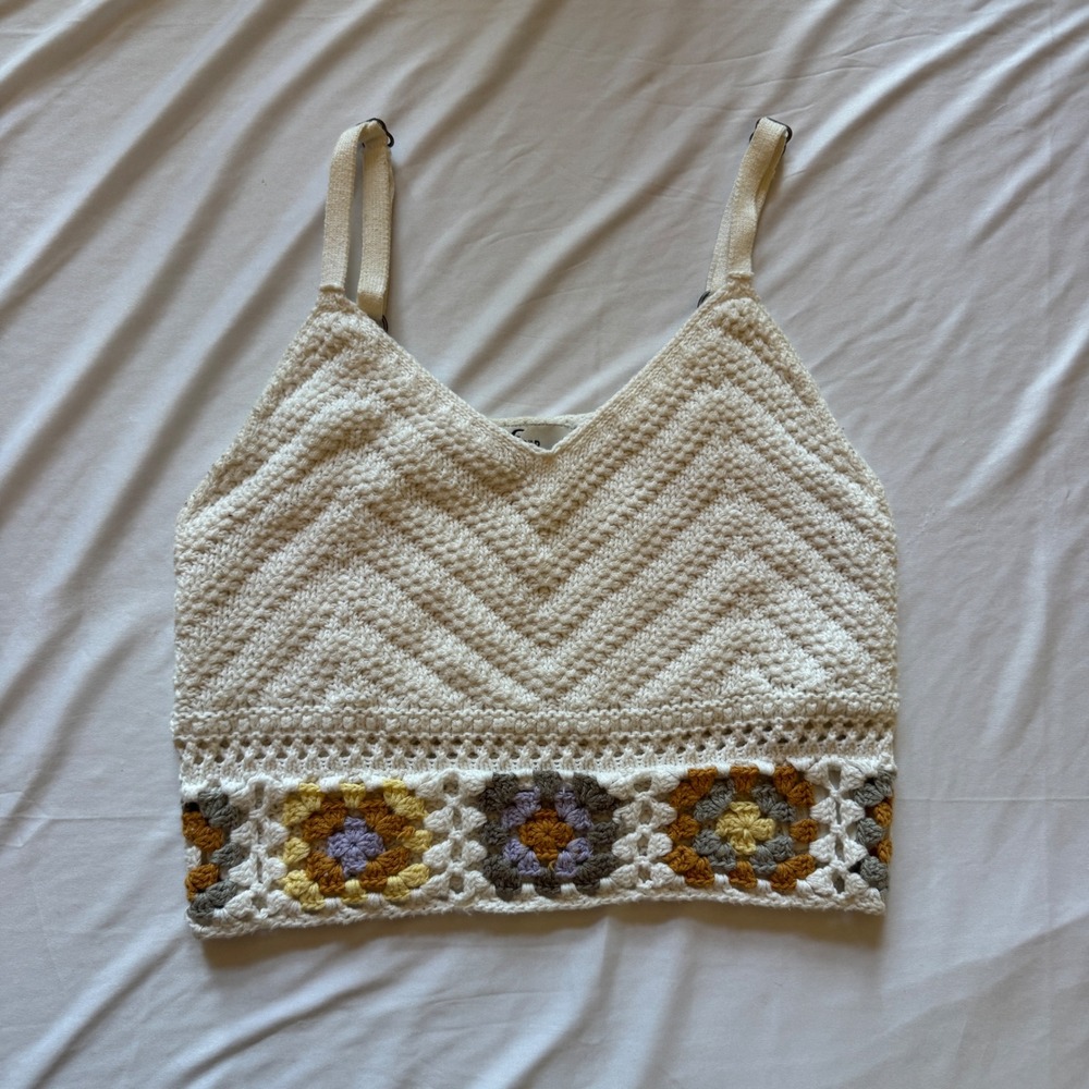 Hollister Crochet Crop Top Cream Chevron Square‎ Floral Cami S Festival Beach
